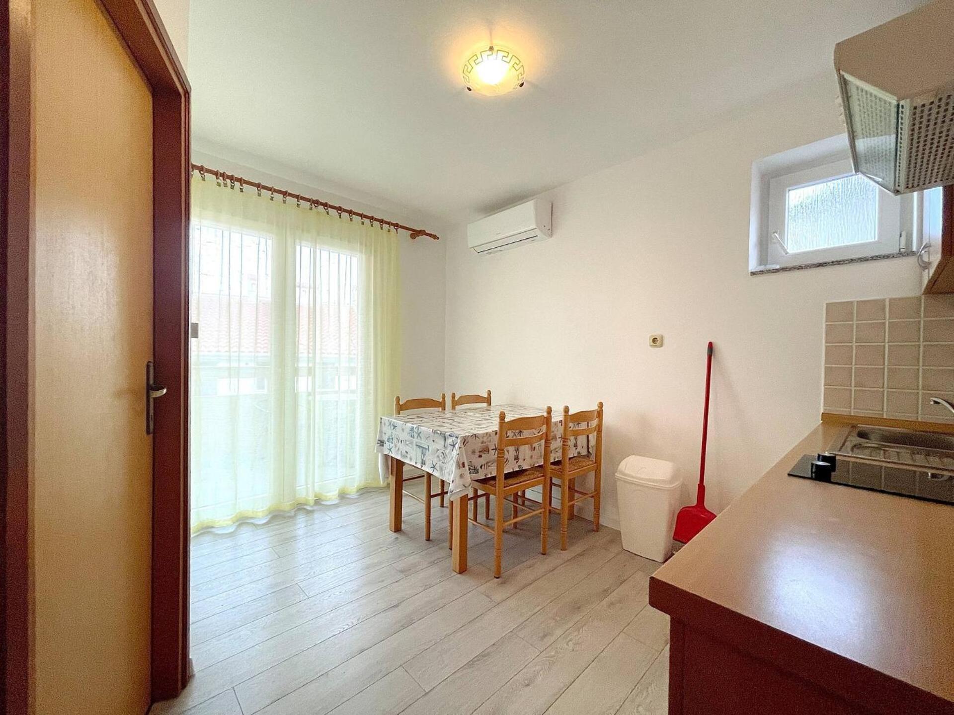 Apartments Capic Z Baska  Exterior photo